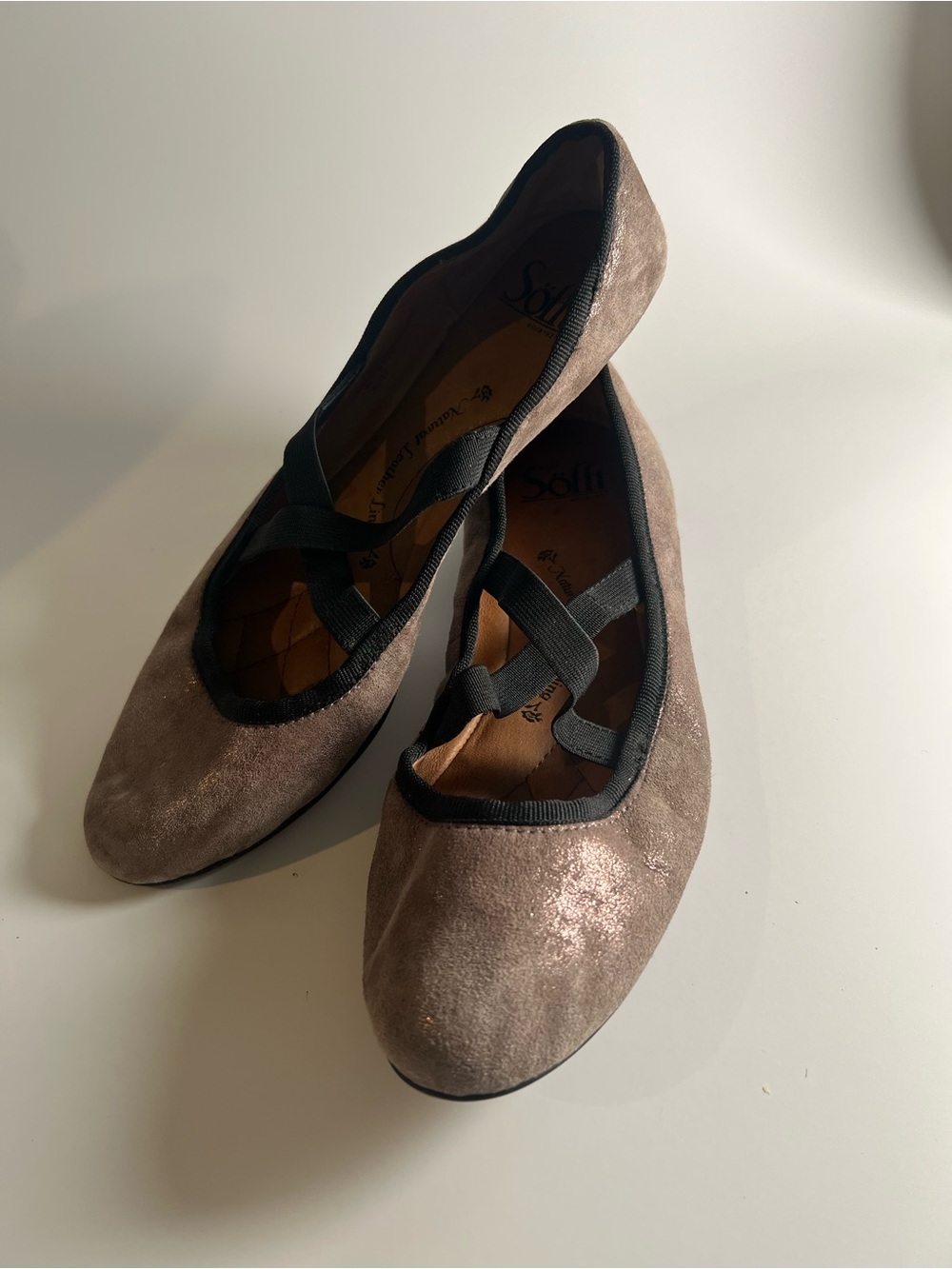 Sofft Taupe Suede Ballet Flats with Elastic Straps Size 7.5
